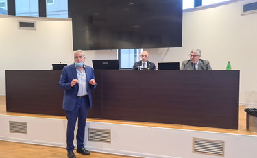 Trenta milioni per periferie, scuole e case popolari. La promessa del viceministro Morelli