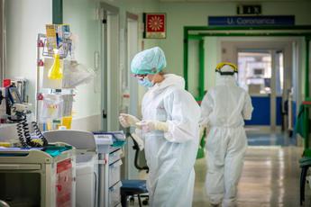 Covid: Anaao-Assomed, “Rischiamo 90mila morti tra i non vaccinati”