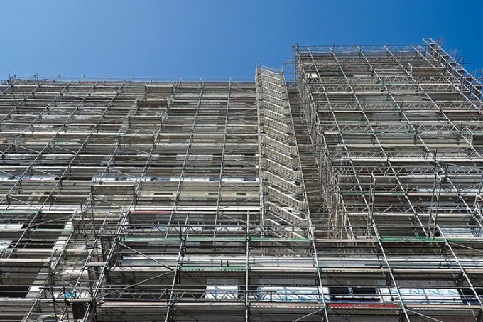 Ponteggi in edilizia: la burocrazia blocca aggiornamento e approvvigionamento
