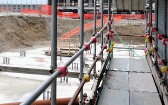 CANTIERE EDILIZIO DI VIA CELORIA CANTIERE EDILIZIO, LAVORI IN CORSO PER LA COSTRUZIONE DELLA NUOVA FACOLTA' DI INFORMATICA, IN VIA CELORIA (ENRICO BRANDI/Fotogramma, MILANO - 2015-03-26) p.s. la foto e' utilizzabile nel rispetto del contesto in cui e' stata scattata, e senza intento diffamatorio del decoro delle persone rappresentate
