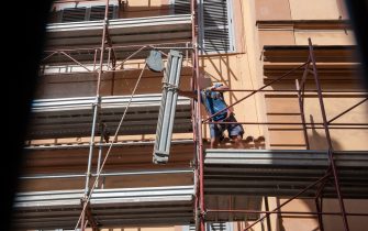 Rome, Italy 24/09/2021: Operai Edili in un cantiere.© Andrea Sabbadini