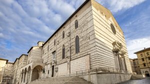 San Lorenzo, il duomo si è "rifatto" le facciate: completato il restauro - PerugiaToday