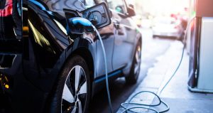 Ecobonus auto: 700 milioni di euro per il 2022, più risorse per le full electric - Key4biz.it