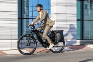 In Francia, bonus fino a 4000 euro per passare dall’auto all’e-bike - Tech Princess