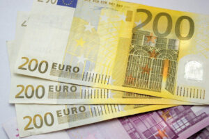 Bonus 1000 Euro senza ISEE, domande dal 16 Settembre, Novità - MIUR Istruzione - Miur Istruzione