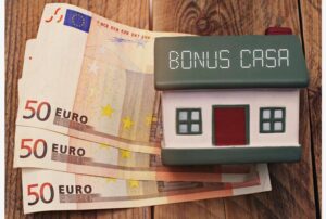 Detrazioni fiscali, quali bonus si trasferiscono in caso di vendita della casa - Tiscali Notizie