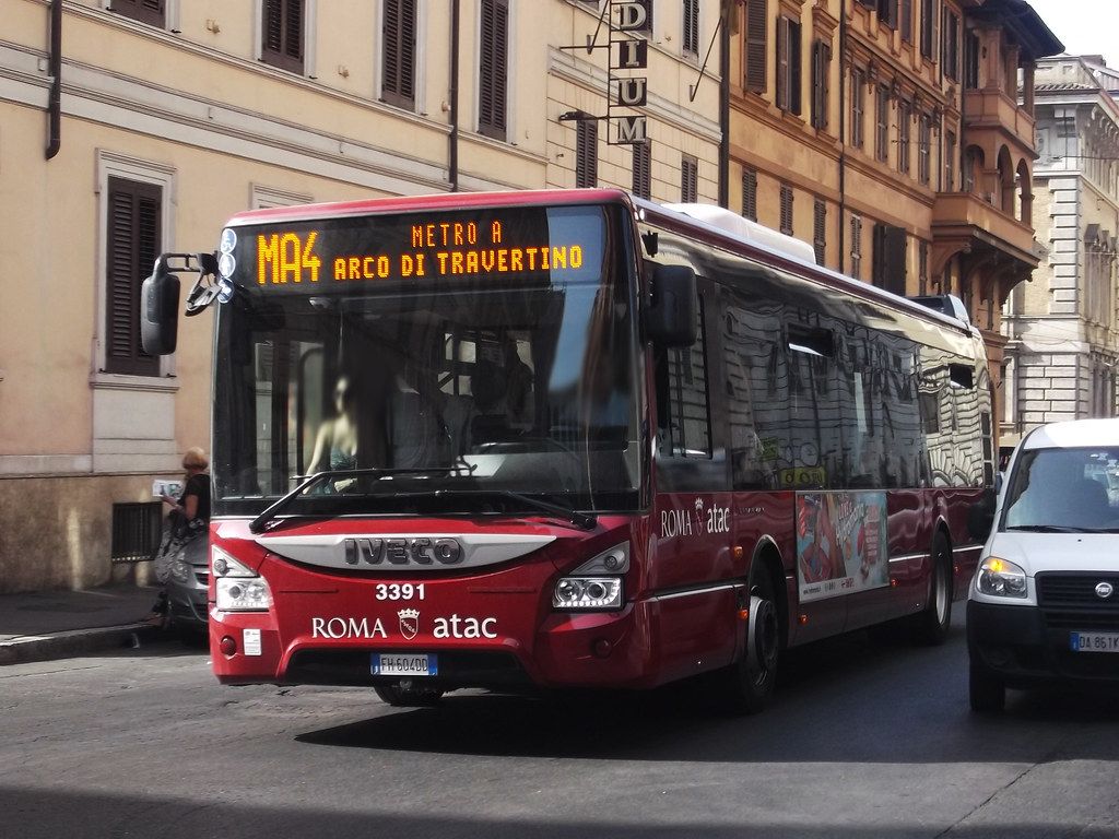 M5S: “Auto elettrica opportunità, ma serve anche un Tpl migliore” - Motor1 Italia
