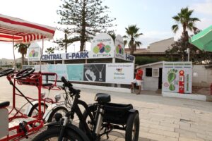 Ragusa ha il suo “central e-park”. A Marina prima area di sosta e ricarica con energia pulita d... - RagusaOggi