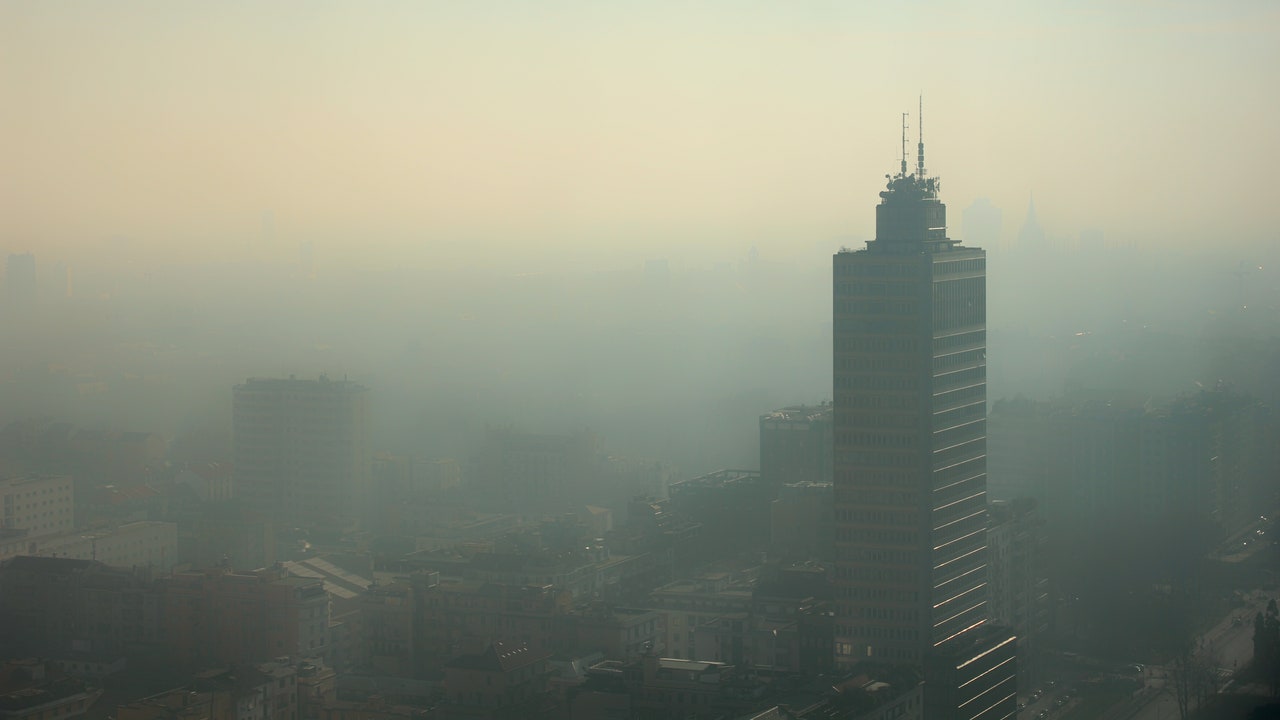Inquinamento: 70mila persone hanno perso la vita nel 2020 in Italia - Wired Italia