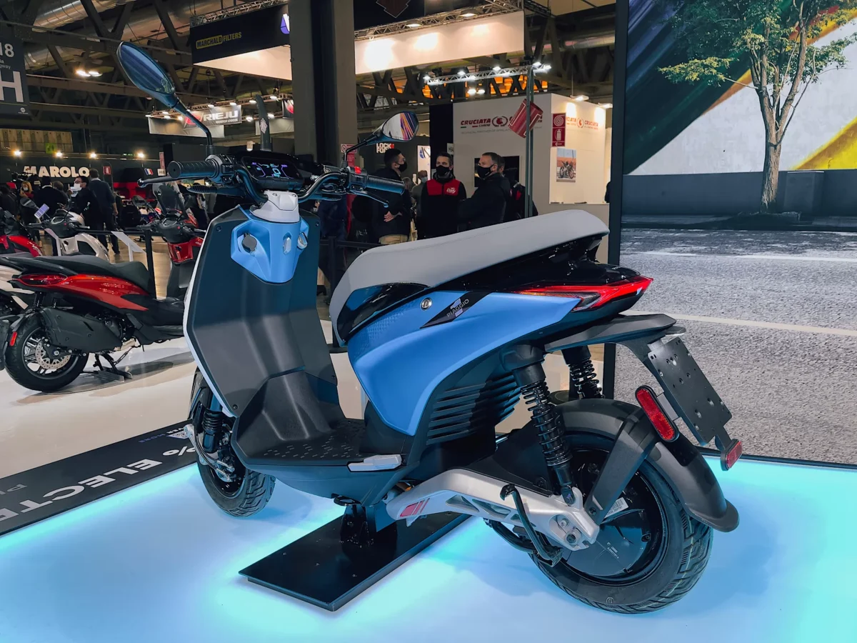 Quanto costa uno scooter elettrico in Italia Alcuni modelli sono davvero economici - Everyeye Auto