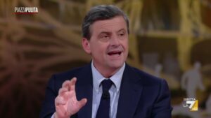 Calenda: “Superbonus è il più gigantesco buco di bilancio che la storia di questo Paese ricordi” - La7