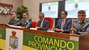 Il contatto con le banche per piazzare 18 milioni - La Stampa