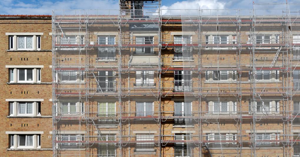 Nel bonus facciate impianti di illuminazione, pluviali e cavi della Tv