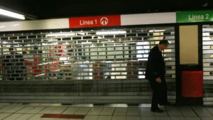 Sciopero mezzi Atm e Autoguidovie: quando, orari e fasce di garanzia - IL GIORNO