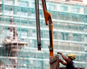 Si facevano fare false fatture per ottenere il Superbonus: indagati ... - Il Tirreno