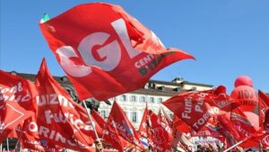 Stop al Superbonus: la Calabria scende in piazza - Ecodellojonio
