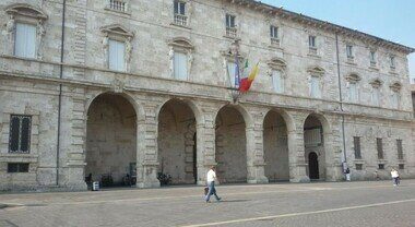 Ascoli, bonus energia per imprese e professionisti: milioni polverizzati in poche ore