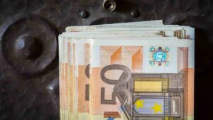 Bonus porte interne, quanti soldi puoi ottenere e quando