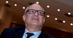 Gualtieri: "I costi del superbonus sono colpa delle proroghe, ora non sia un alibi"