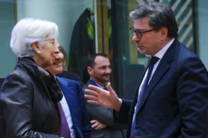 Manovra 2024, stop al Superbonus e sì al taglio del cuneo. La Bce boccia la tassa sugli extraprofitti delle banche