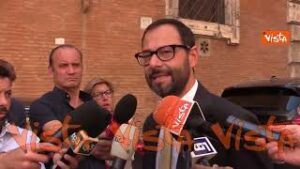 Patuanelli (M5S): "Studi confermano la bontà del superbonus, Meloni mente per coprire fallimenti"