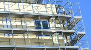 Superbonus 110, paracadute per salvare i lavori già partiti: senza proroga condomini in difficoltà (ma c'è un'alternativa)