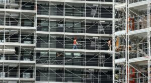 Superbonus 110%, senza proroga 10mila cantieri a rischio: chi rientra e chi non potrà concludere gli interventi. Politica spaccata