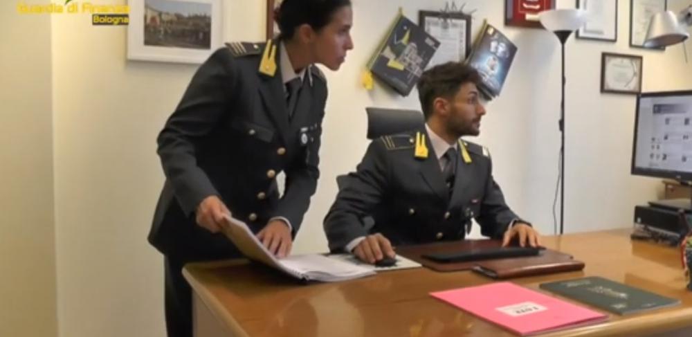 Truffe sul bonus facciate a Brescia, perquisizioni della Finanza anche in studi di commercialisti della provincia Bat