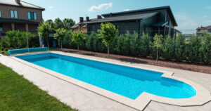 Vasca idromassaggio e piscina: pertinenza o nuova costruzione?