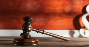 Permesso di costruire: chi è legittimato a richiederlo?