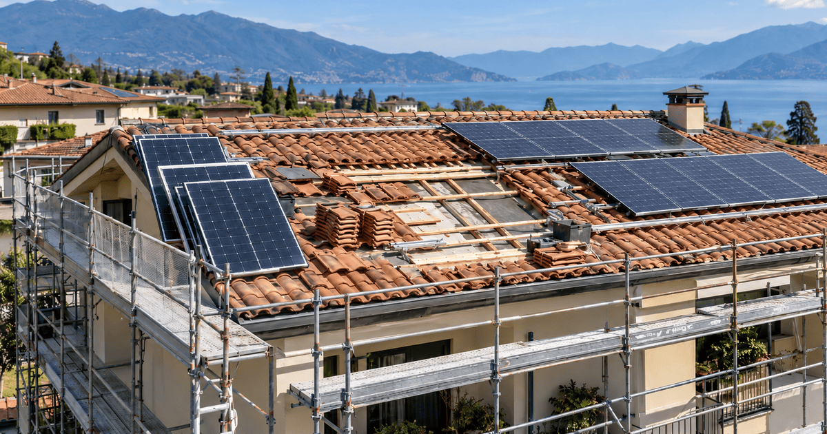 Fotovoltaico e lavori condominiali: quando è obbligatorio rimuovere i pannelli